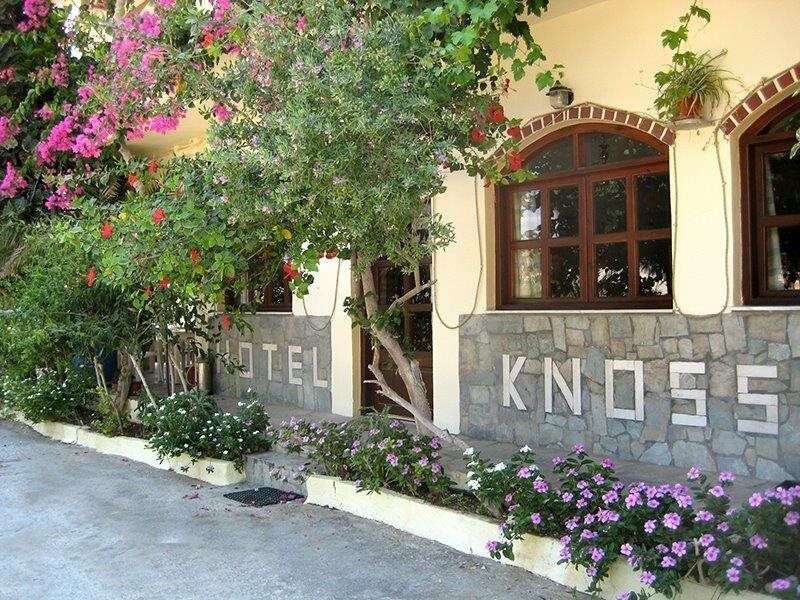 Knossos Hotel Kalamaki  Exterior photo